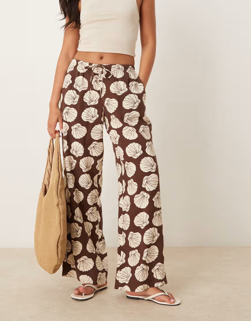 Abercrombie & Fitch linen blend wide leg pull on pants in brown shell print-Multi | ASOS (Global)
