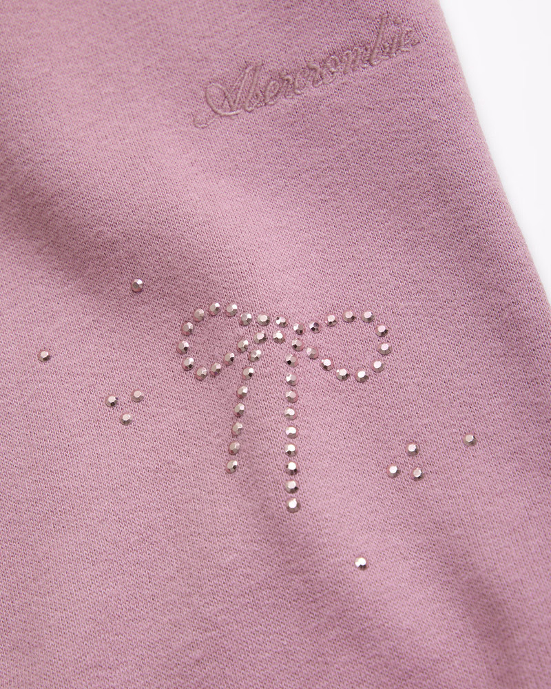 BLACK FRIDAY IS HERE | 40% OFF everything | free shipping on orders over $99 | Abercrombie & Fitch (US)