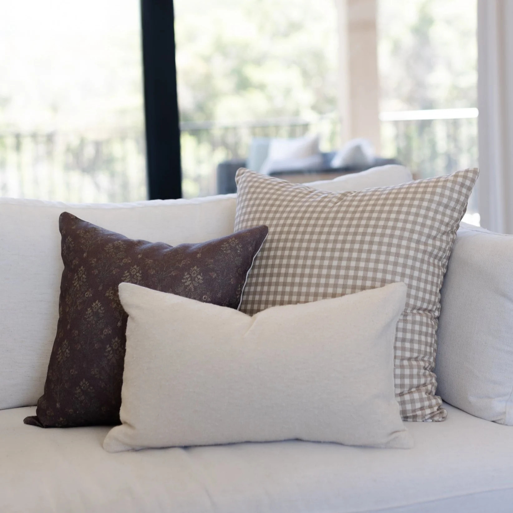 Tan Gingham- 18" | 22" | 24" | 26" | Woven Nook