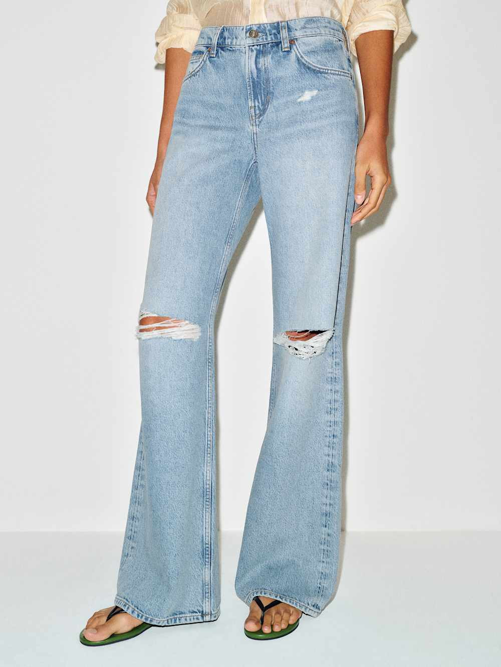 Cary Low Rise Slouchy Wide Leg Jeans | Reformation (Global)
