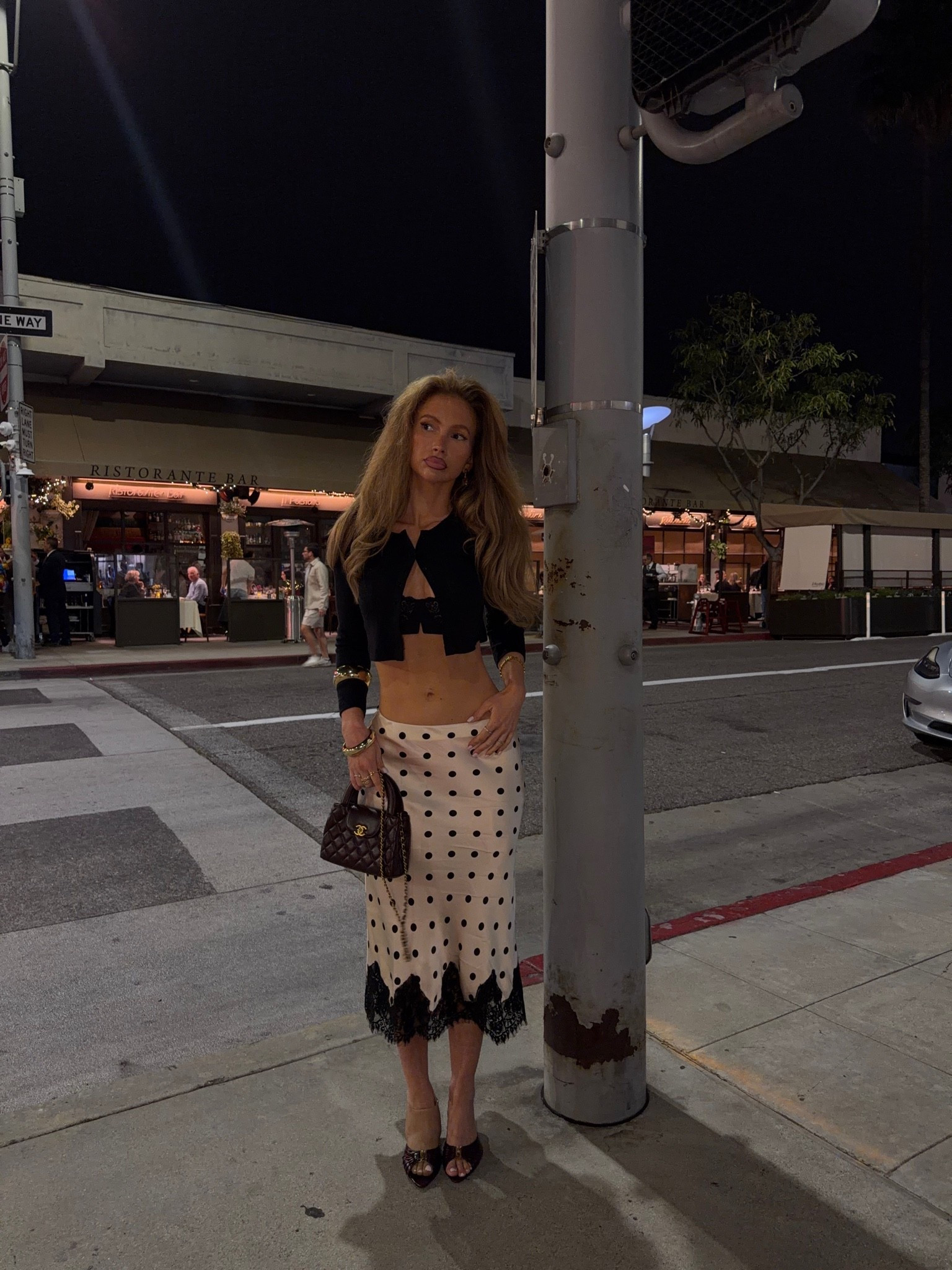 Night out outfit / midi skirt & cardigan