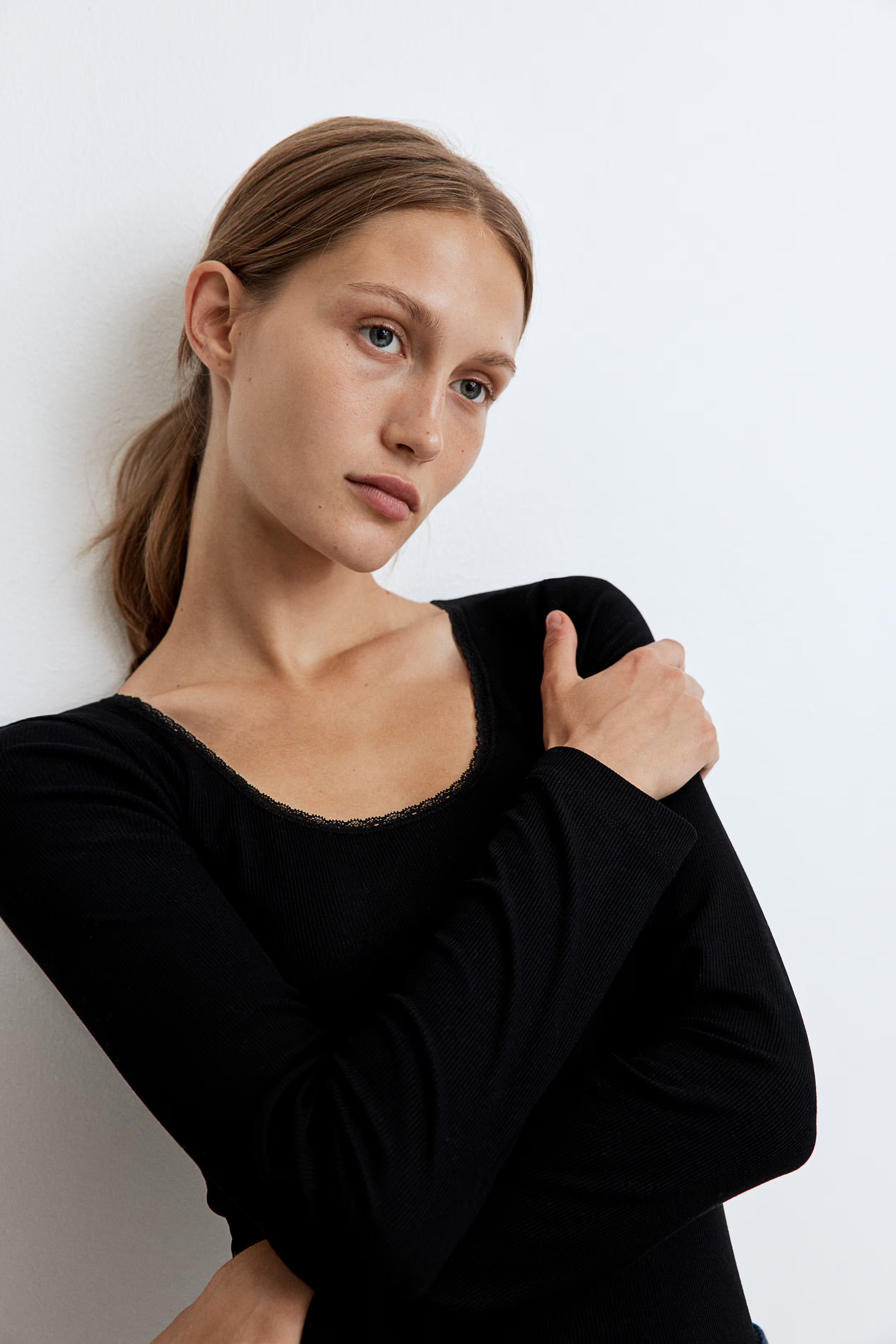 Lace-Trimmed Ribbed Top - Black - Ladies | H&M US | H&M (US + CA)