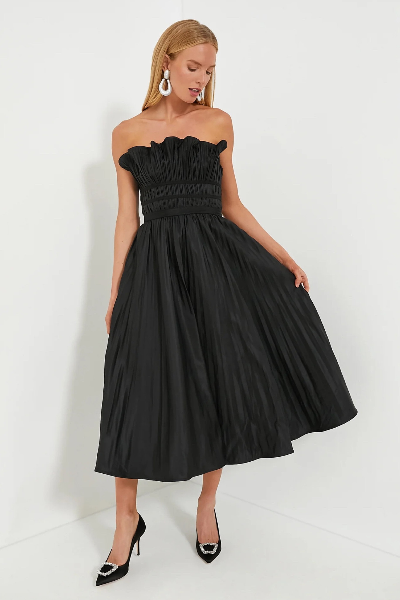 The most stunning black formal dress - would be the perfect wedding guest dress for a black tie wedding. 

#LTKparties #LTKwedding #LTKstyletip