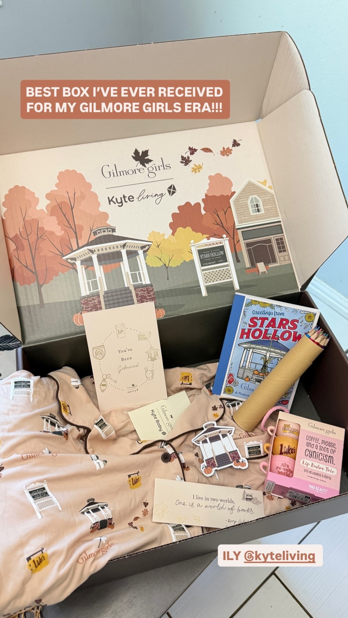 BEST BOX I’VE EVER RECEIVED FOR MY GILMORE GIRLS ERA!!! Gilmore Girls PJs, Gilmore Girls Pajamas for fall!

#LTKTall #LTKHome #LTKSeasonal