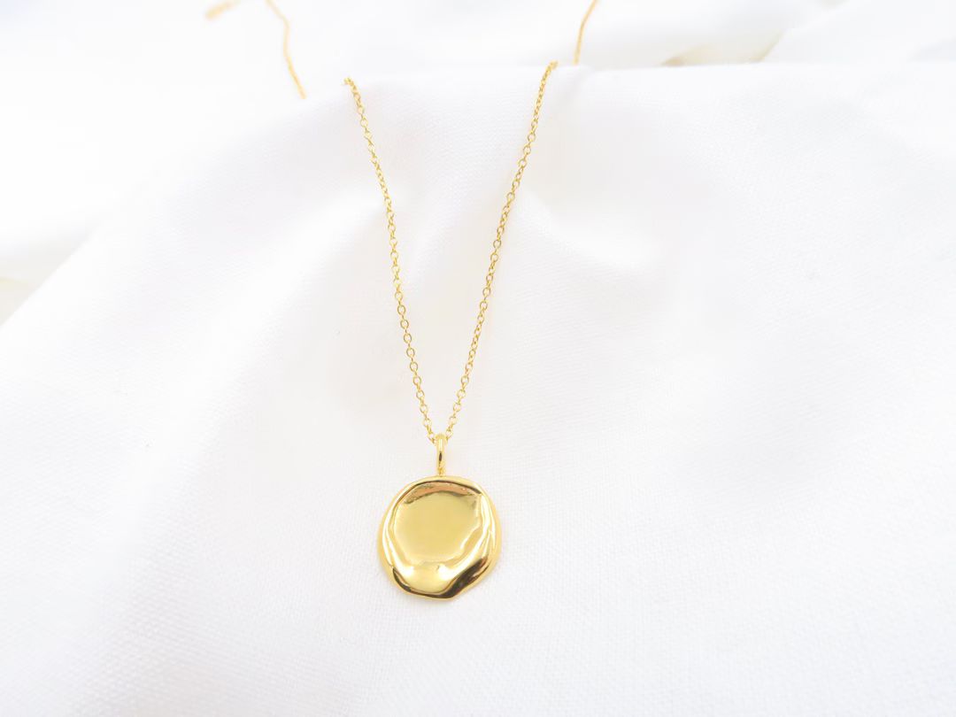 18K Gold Organic Shaped 15mm Disc Necklace, Solid Gold Necklace, Minimalist Gold Necklace, Layeri... | Etsy (US)
