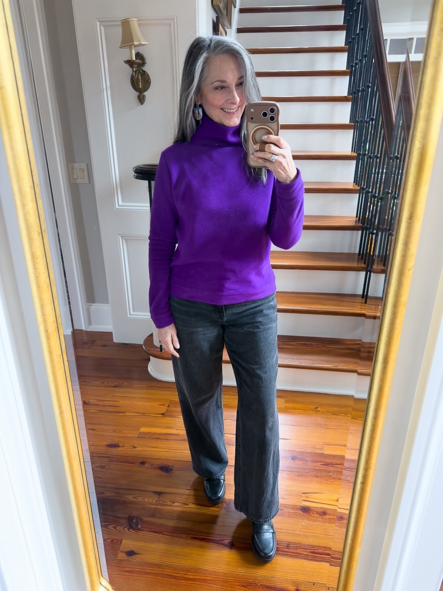 Dudley Stephens has the best fleece turtlenecks! Paired with American Eagle jeans and Lifestride loafers. 

Medium in Dudley Stephens.



#LTKOver40 #LTKootd #LTKSeasonal