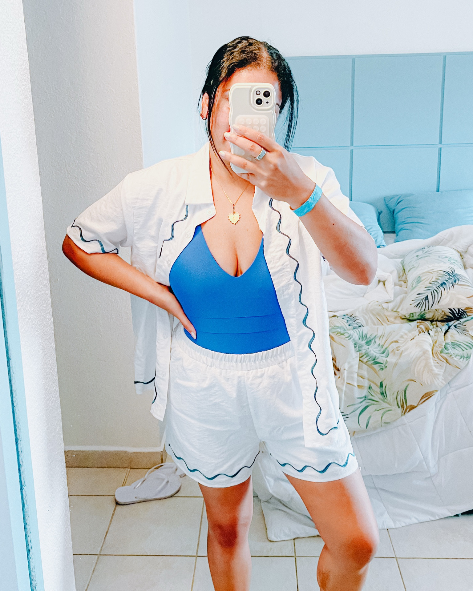 Swim cover up
Matching set


#LTKSeasonal #LTKFindsUnder100 #LTKSwim