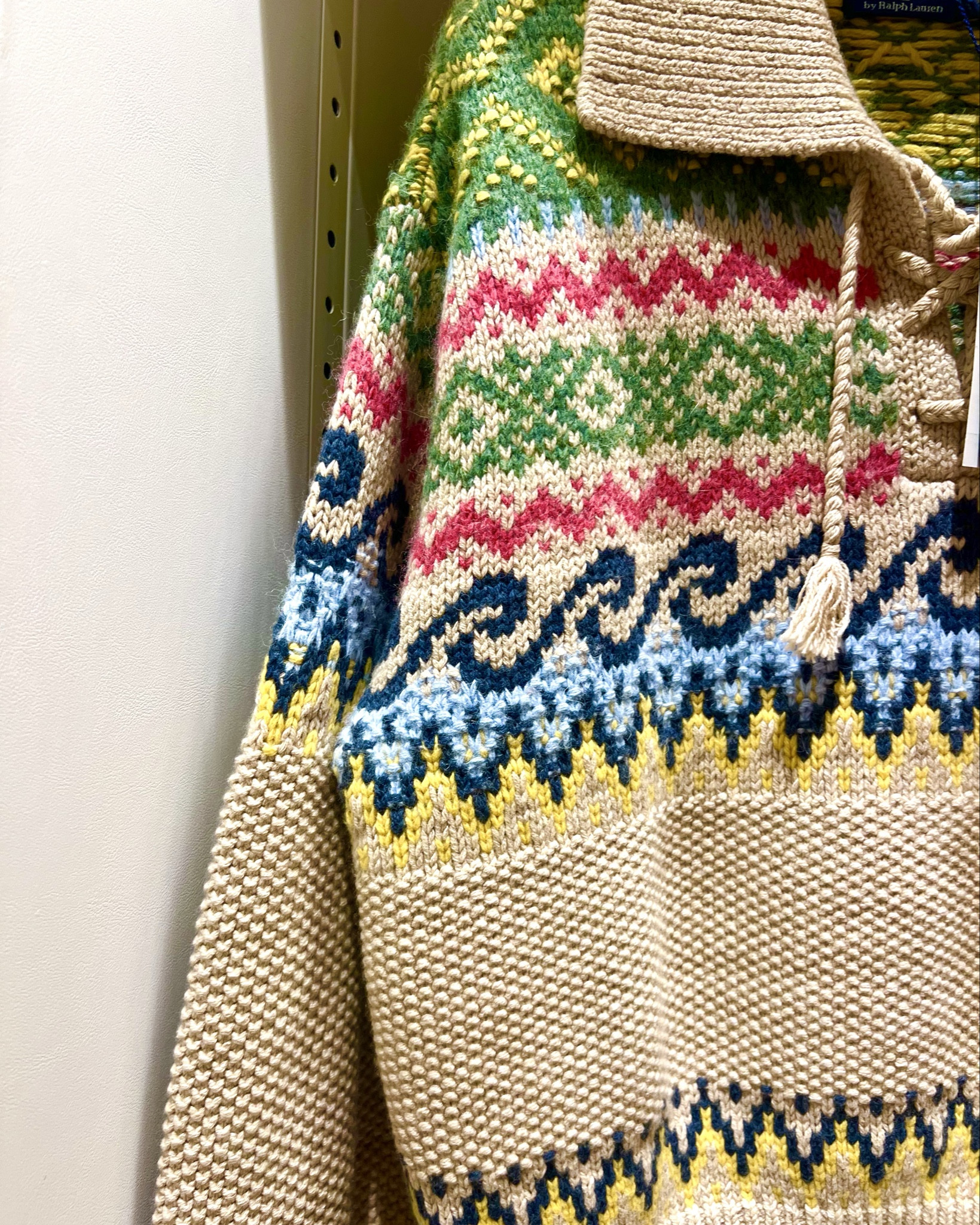 Coastal + Western + OG Classic Ralph Lauren 🐚🌴🇺🇸
… a prominent piece in the new Newport Ralph Lauren store (and among my favorites from my visit on opening day, love the nod to the location)!



#LTKSeasonal