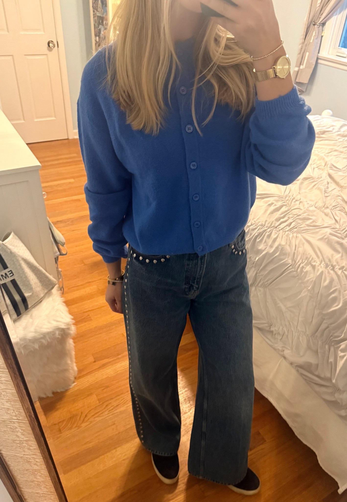 🤘🏻

Reformation jeans
Reformation denim
High waisted jeans
Wide leg jeans
Embellished jeans
Studded jeans
Statement jeans
Fun pants
Blue sweater
Bubble sweater
Jcrew sweater
Blue cardigan
Veja sneakers
Spring outfit
Spring style
Fall outfit
Fall style
Winter outfit
Winter style
Weekend outfit
Cute casual outfit
Dinner outfit
Drink outfit

#LTKootd