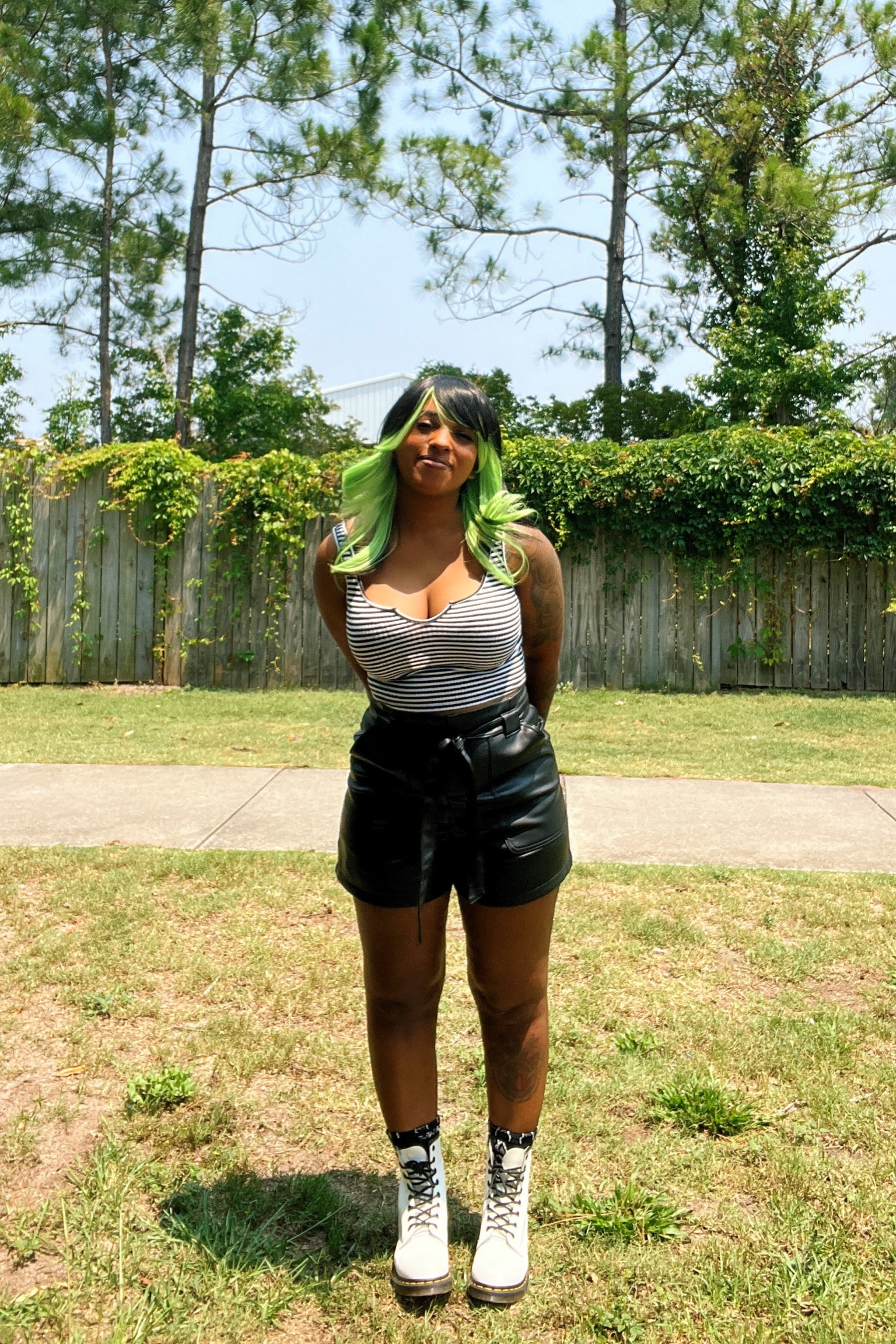 Saturday’s look for the All Time Low concert! Yes, I wore doc martens in 90 degree weather 😅