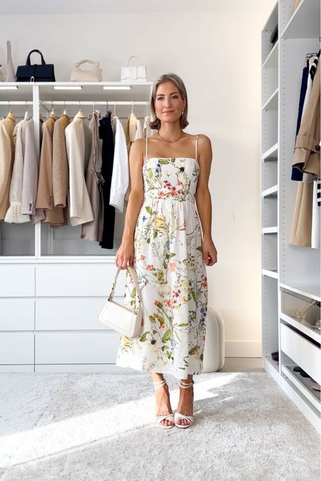 Spring Floral Dress 🌸

Read the size guide/size reviews to pick the right size. 

Leave a 🖤 to favorite this post and come back later to shop. 

Spring Outfit Inspiration, Spring Style, Warmer Weather, Wardrobe Staples, Floral Dress, H&M, Wedding Guest Inspiration, Summer Dress 

#LTKeurope #LTKSeasonal #LTKstyletip