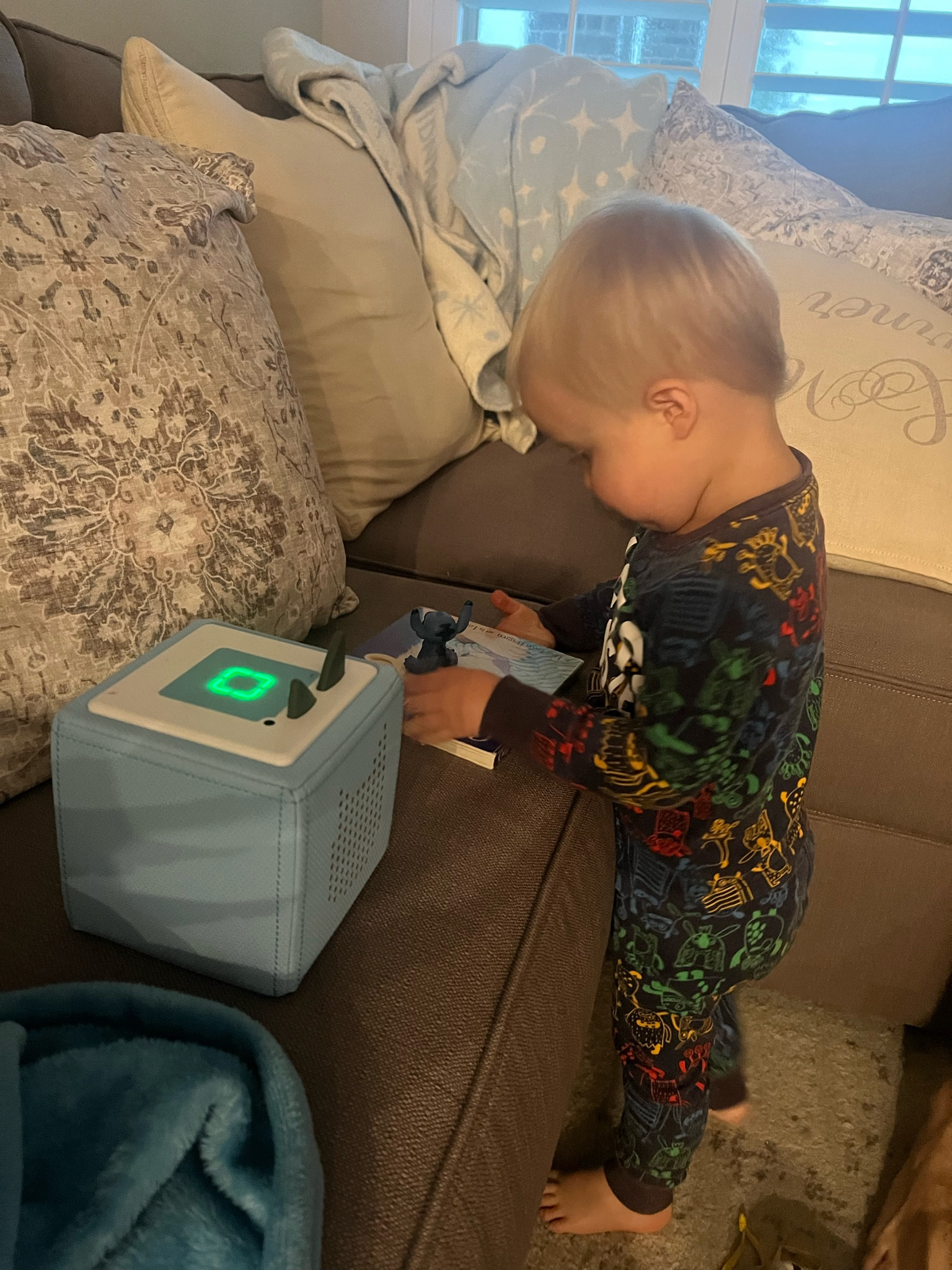 Hurricane preparedness, storm with kids, play! Boy mom

#LTKKids #LTKFamily #LTKFindsUnder100