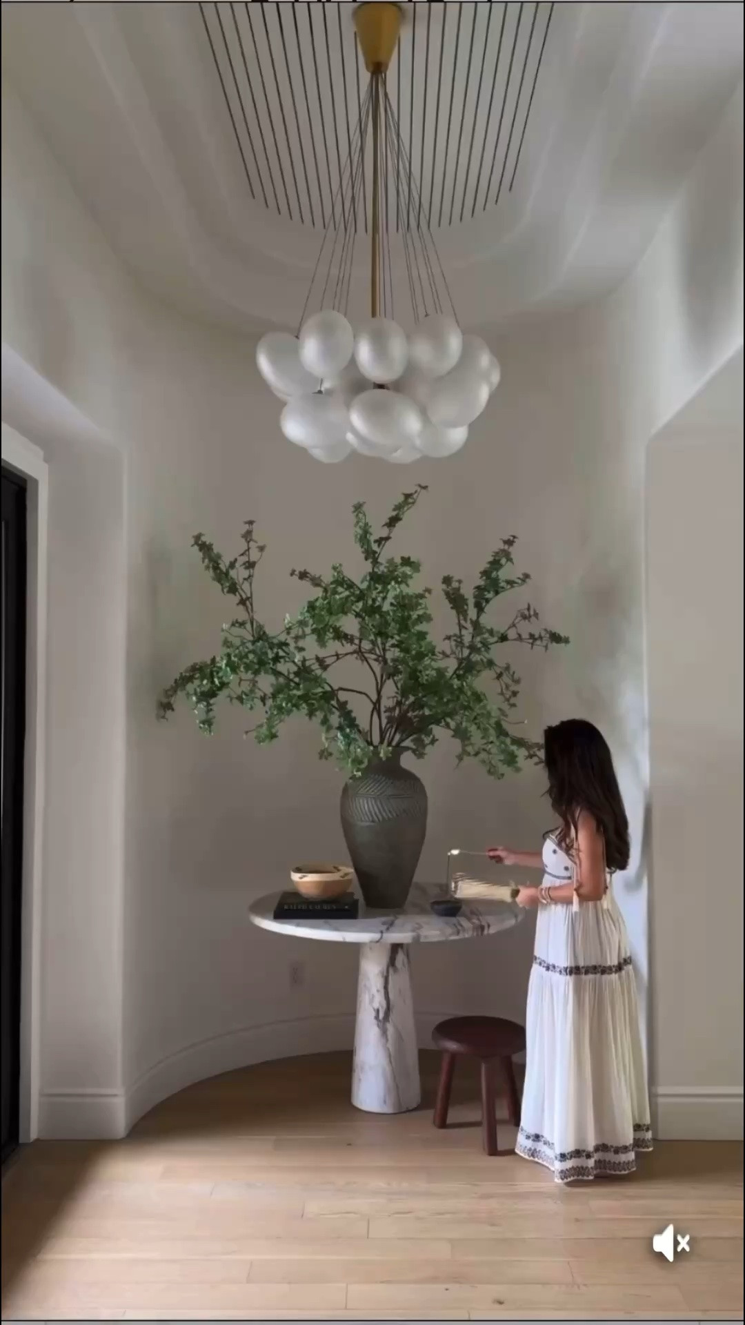 Entryway styling

#LTKmomlife #LTKdayinmylife #LTKmorningroutine