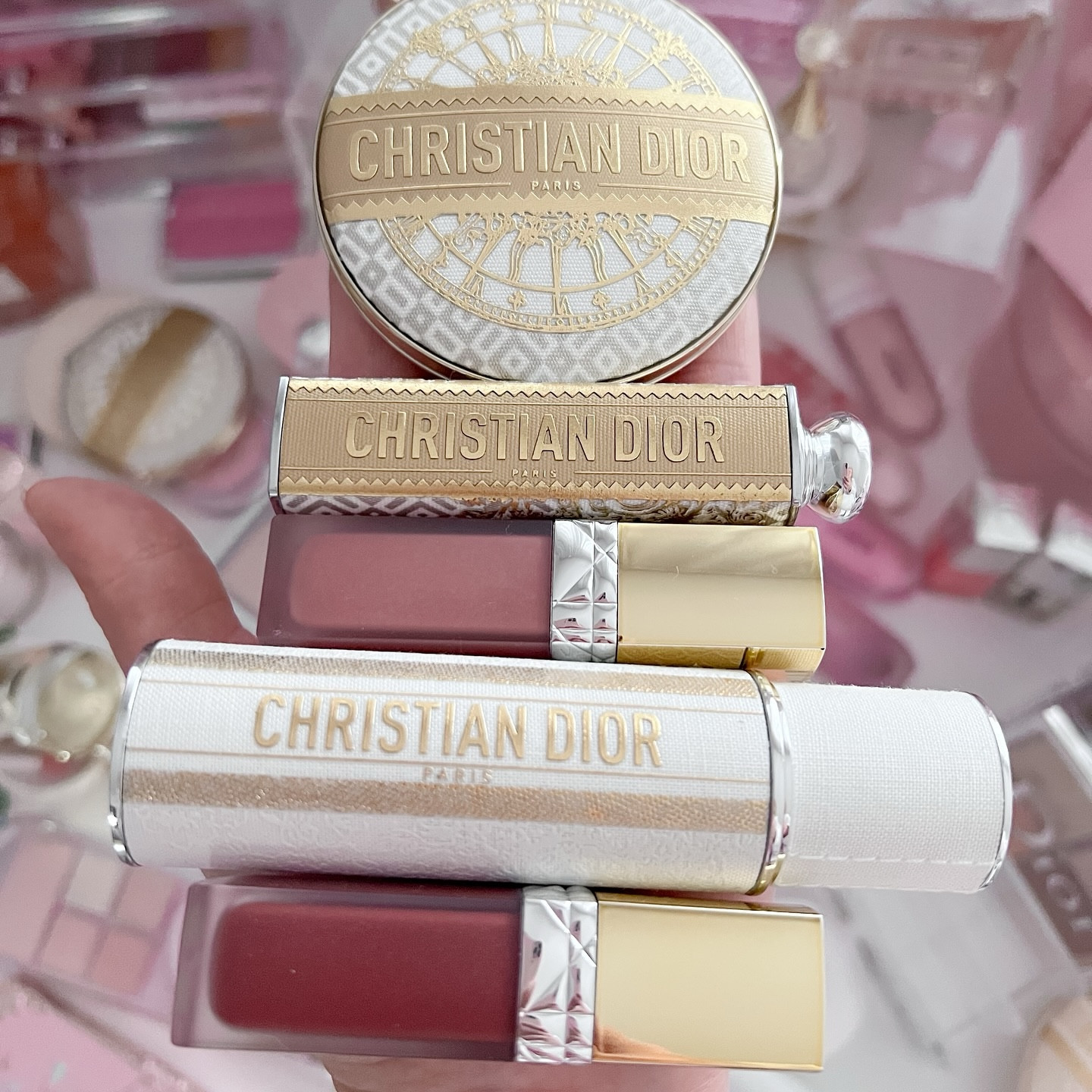 That’s what girls want 🏹⭐️⚜️🫶
.

.

.

#softaesthetic #soft #prettylittlething #cleangirl #cleangirlaesthetic #softpink#pinkpilatesprincess #pinky #softpink #girl#diorgirl #missdior #perfume #pinterestinspired #pinterestaesthetic #beautyaddict #skincaretips #cleangirl #cleangirlmakeup #makeupbag #giftideas #luxury 

Soft pink ,pink glam ,pink aesthetic ,clean girl,Pinterest,pun,beauty,cosmetics,cosmeticos,beauty addiction,skincare,care