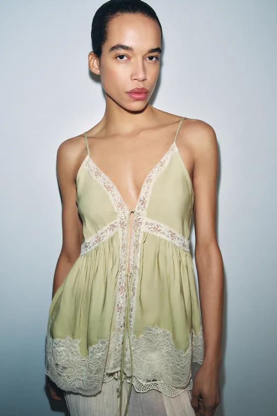 ZARA WOMAN COLLECTIONTop with main fabric made from spun viscose. | Zara UK