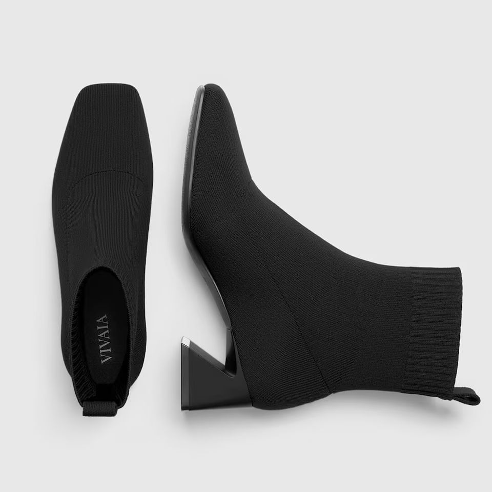 Square-Toe Chunky Heeled Boots | VIVAIA