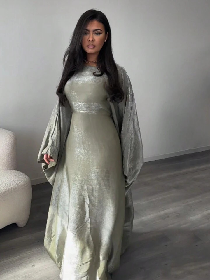 1pc Women's Long Robe, Batwing Sleeve, Loose-Fit, Fashionable And Gentle With Pearl-Like Glossy S... | SHEIN