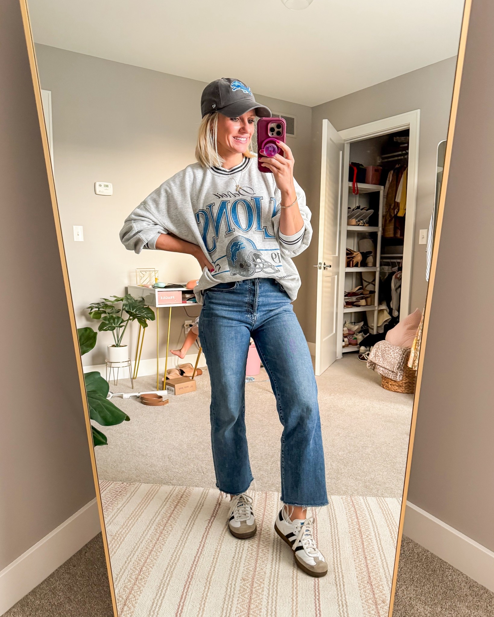 What I wore this week
Sweatshirt- small
Jeans- thrifted, linked brand and style along with some affordable options 

#LTKOver40 #LTKPetite #LTKStyleTip