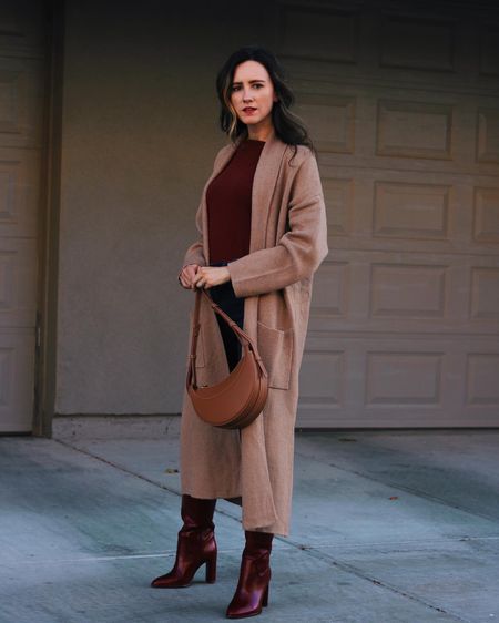 A cozy fall outfit inspired by Red Taylor’s Version! ❤️🍂 I love this oversized coat - it’s so cozy and will be perfect for cool fall days. Wearing an XS 

#LTKGiftGuide #LTKSeasonal #LTKstyletip