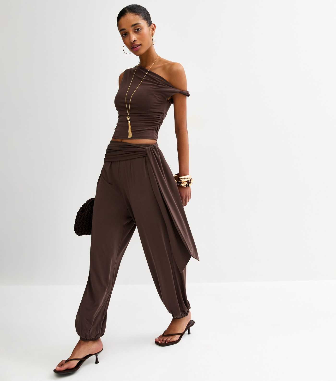 Dark Brown Tie Waist Tapered Trousers | New Look | New Look (UK)