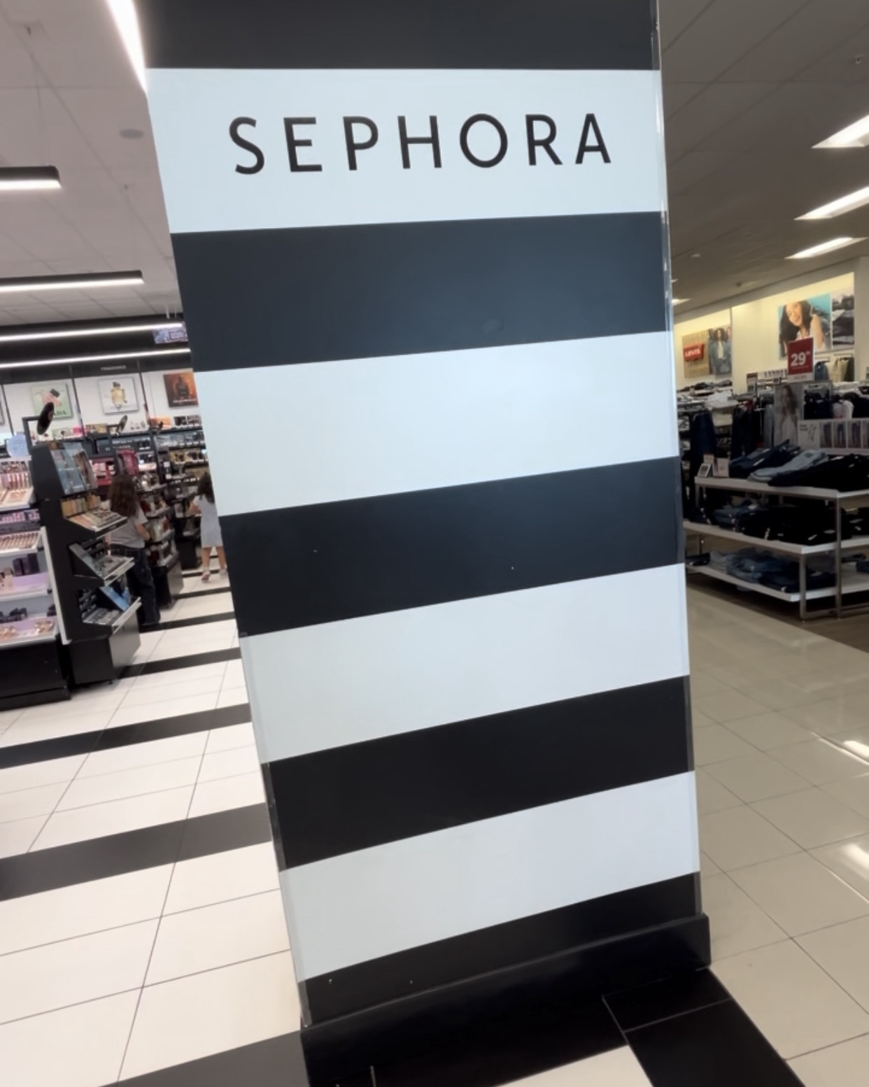 Don’t miss the Sephora savings event!! 
This is a perfect time to grab stocking stuffers or restock on your favorite products! 

#LTKHoliday #LTKBeauty #LTKGiftGuide