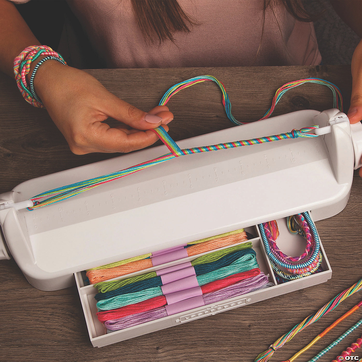 Loopdedoo Friendship Bracelet Kit | Mindware