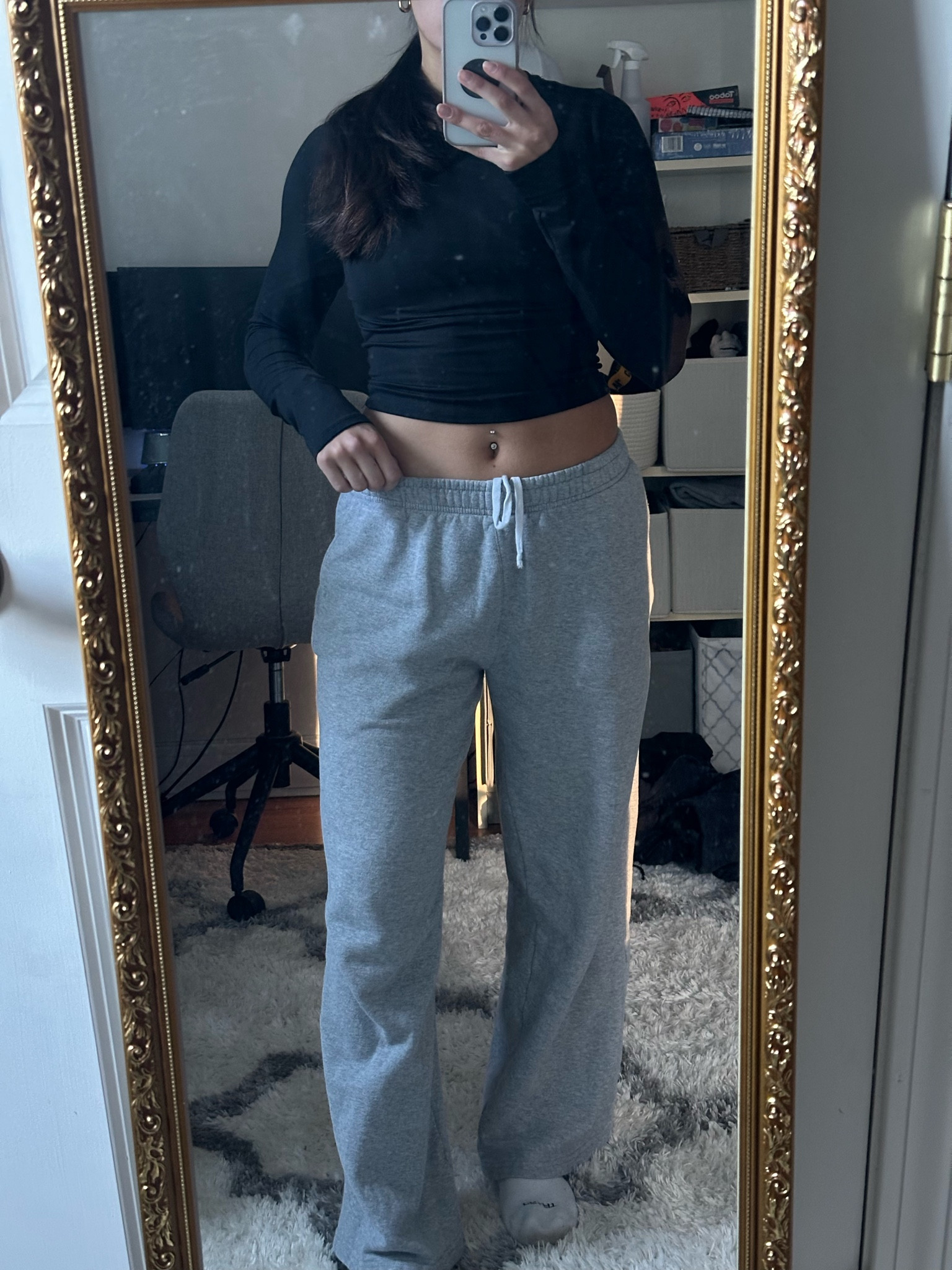 SKIMS DUPE W/ MY FAV WIDE LEG SWEATPANTS 

#LTKFindsUnder50 #LTKActive #LTKFitness