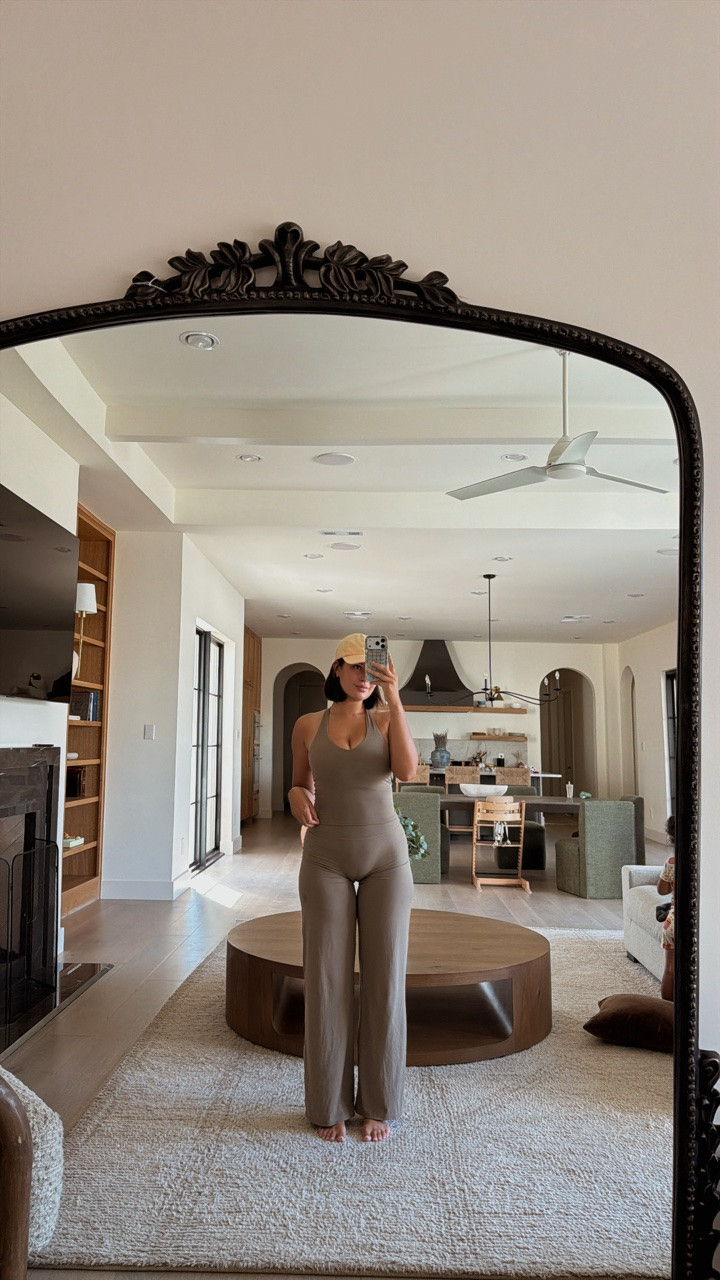 great activewear set honestly my favorite right now with how comfortable and flattering it is on the body…the built in bra top is amazing offers just enough support for low impact workouts. I got the brown moss color in size small. #oneractive

#LTKActive #LTKfitnessgoals #LTKselfcare