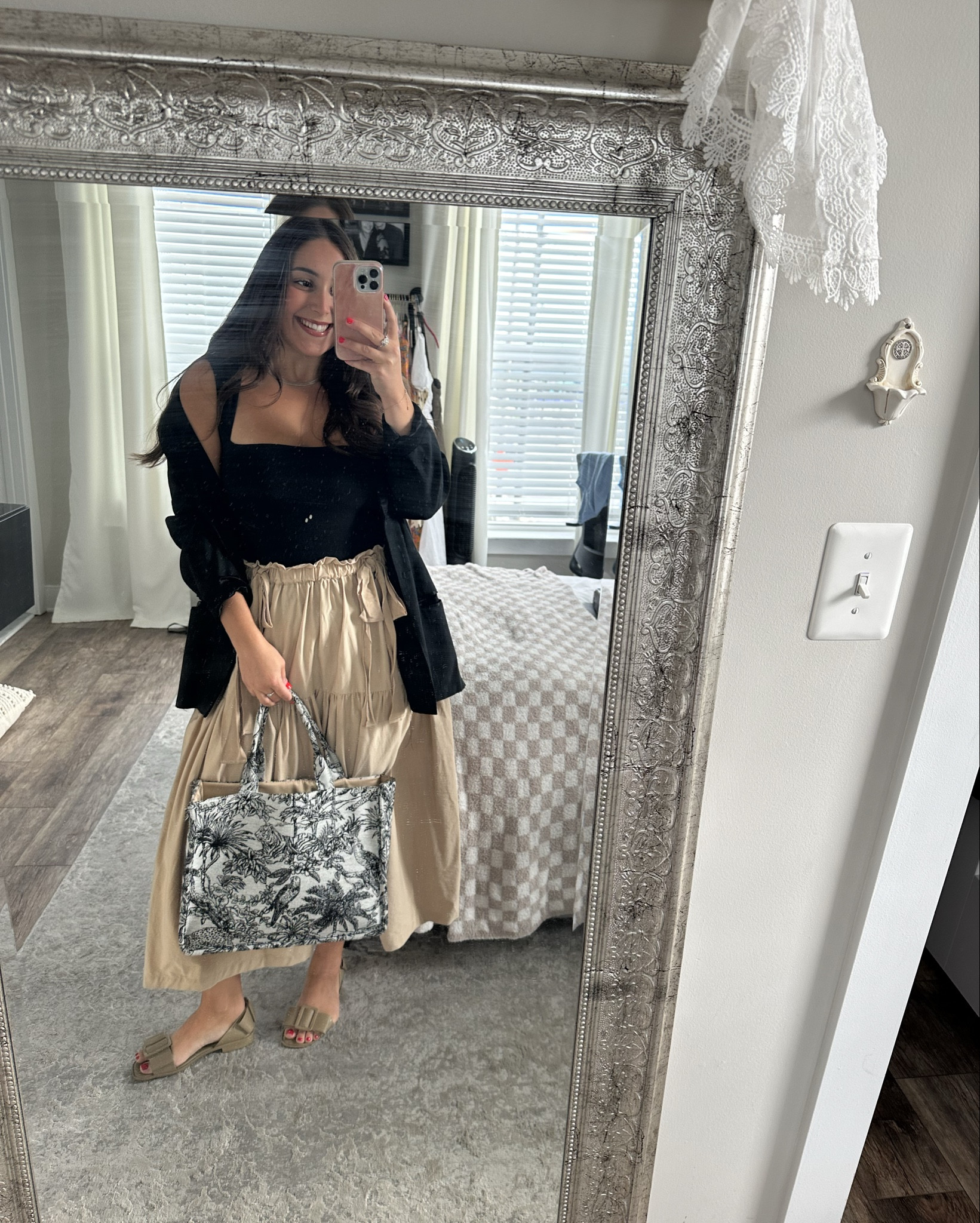 Neutral work outfit 🖤

Abercrombie tank - size M 
Skirt - we wore what sold out :( 
Blazer is a vintage hammy down from my aunt. Linked some similar ones below! 

#LTKU #LTKSeasonal #LTKFindsUnder100