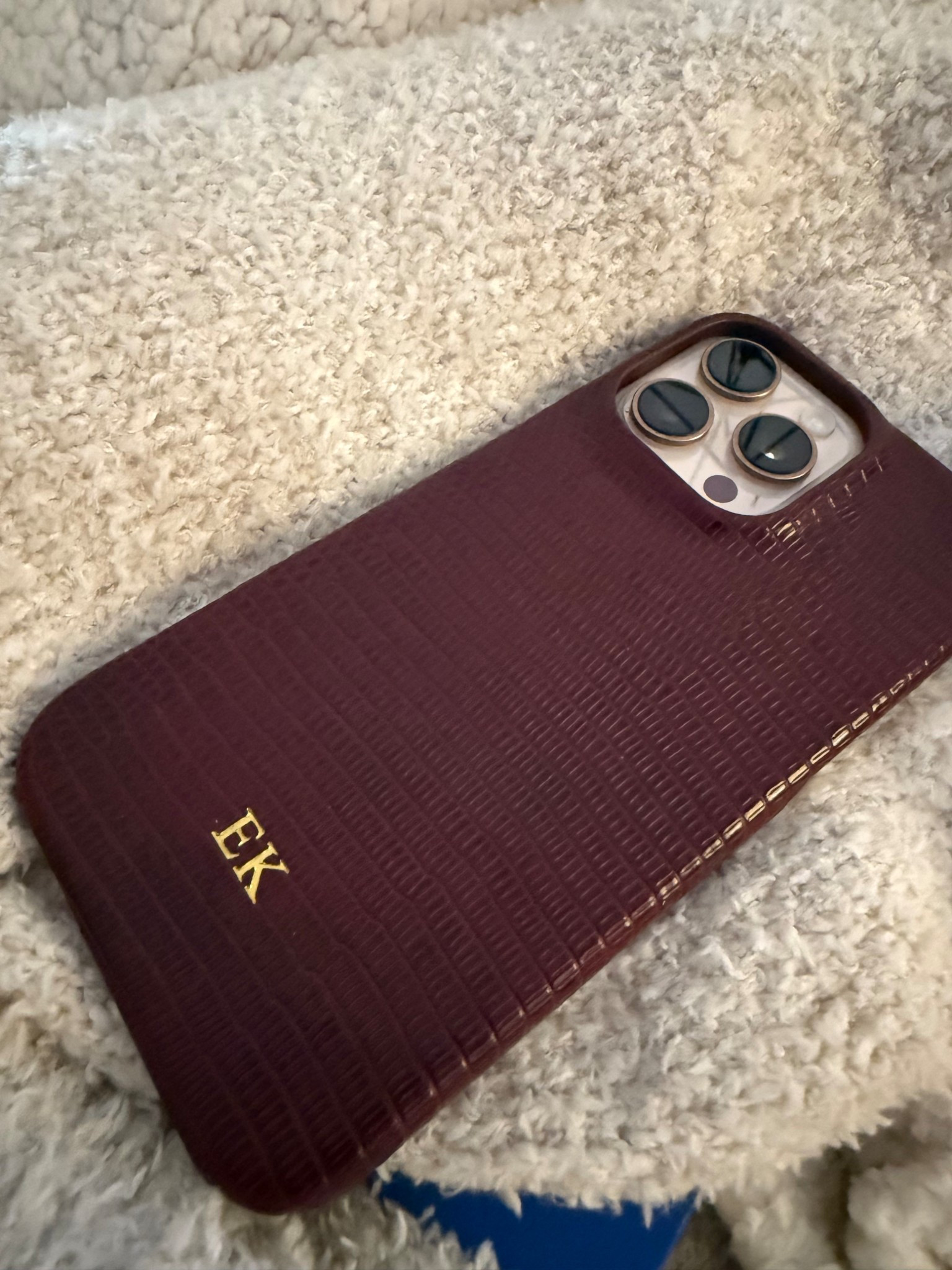 New phone case love 
@inserif 

#LTKHoliday #LTKGiftGuide #LTKFindsUnder50