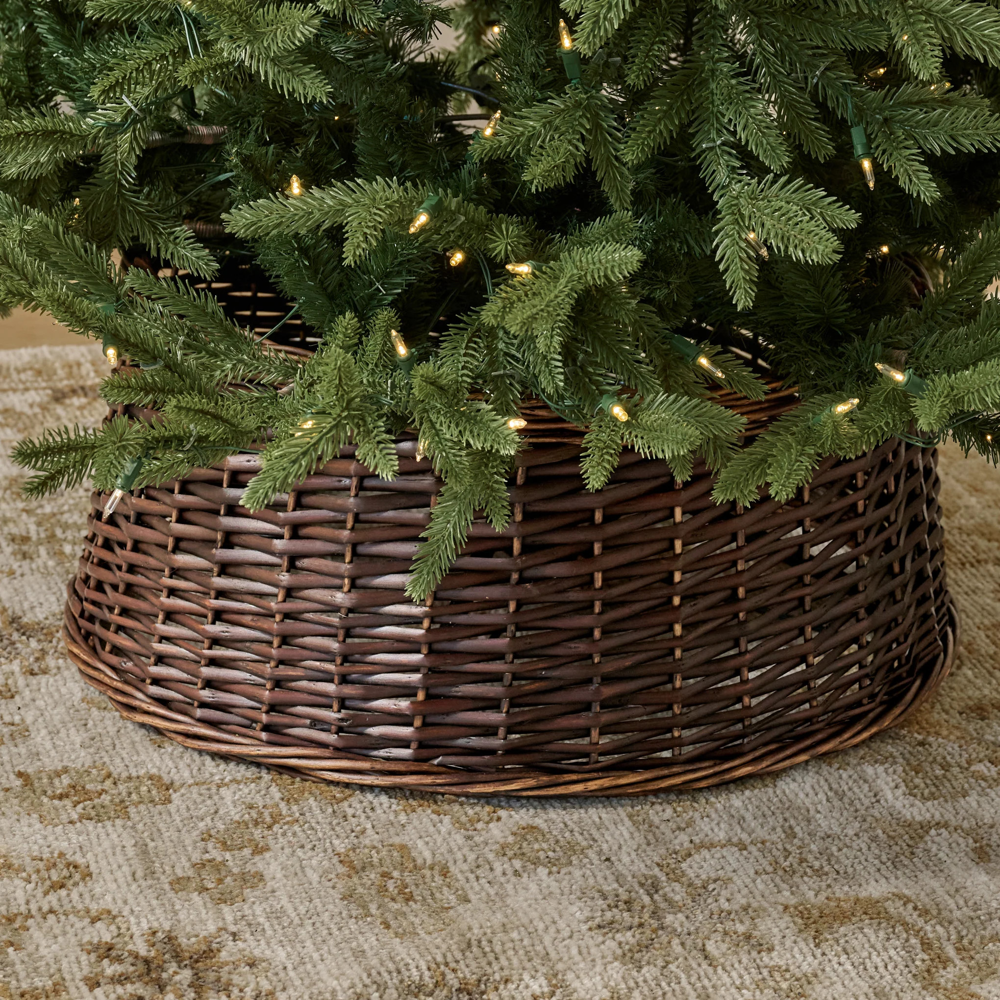 Natural Willow Woven Tree Collar | Magnolia