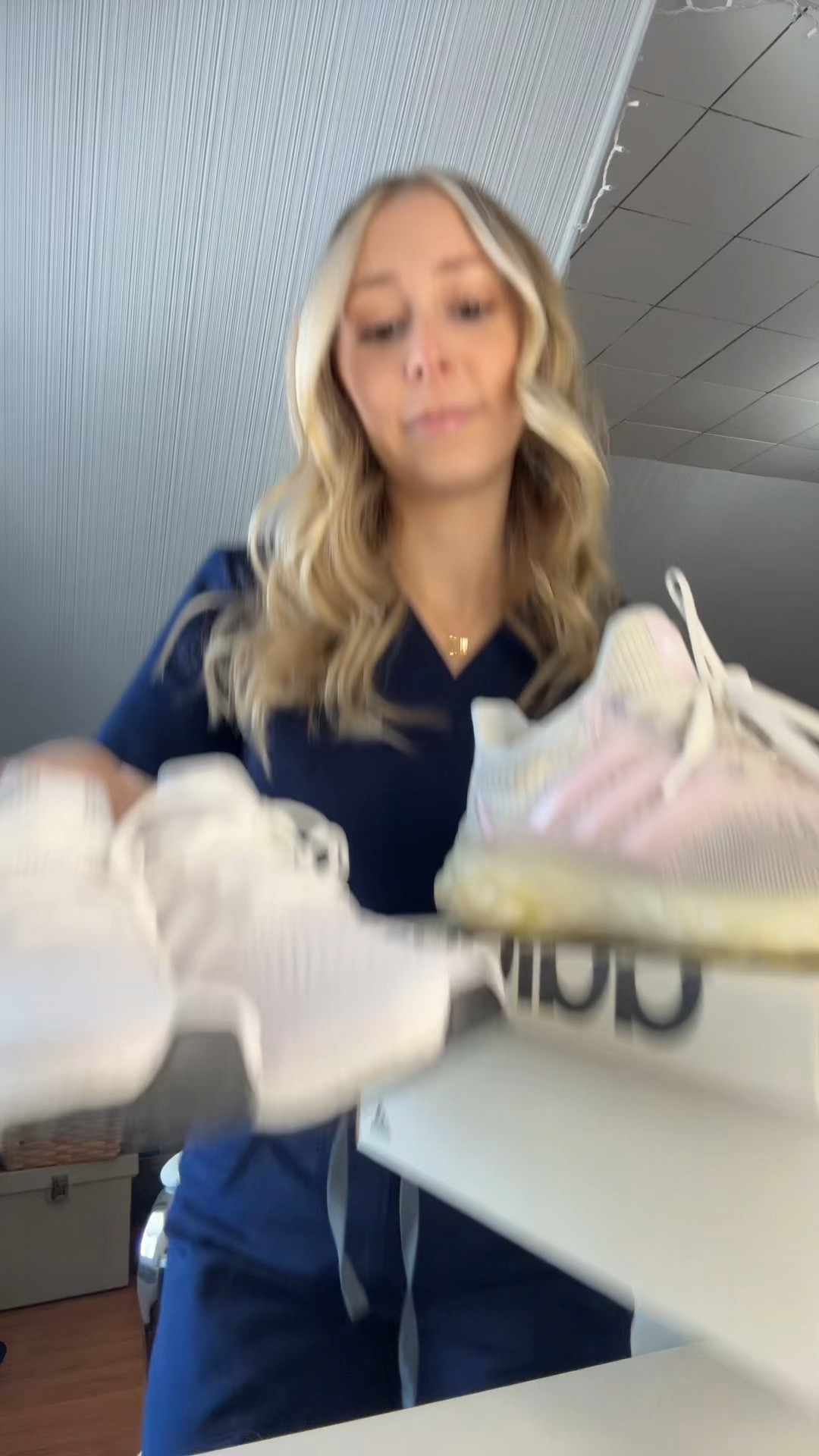 My favourite nursing shoes 

Nurse sneakers/ healthcare shoes / nursing shoes 

Adidas ultra boosts 

#LTKActive #LTKShoeCrush #LTKWorkwear