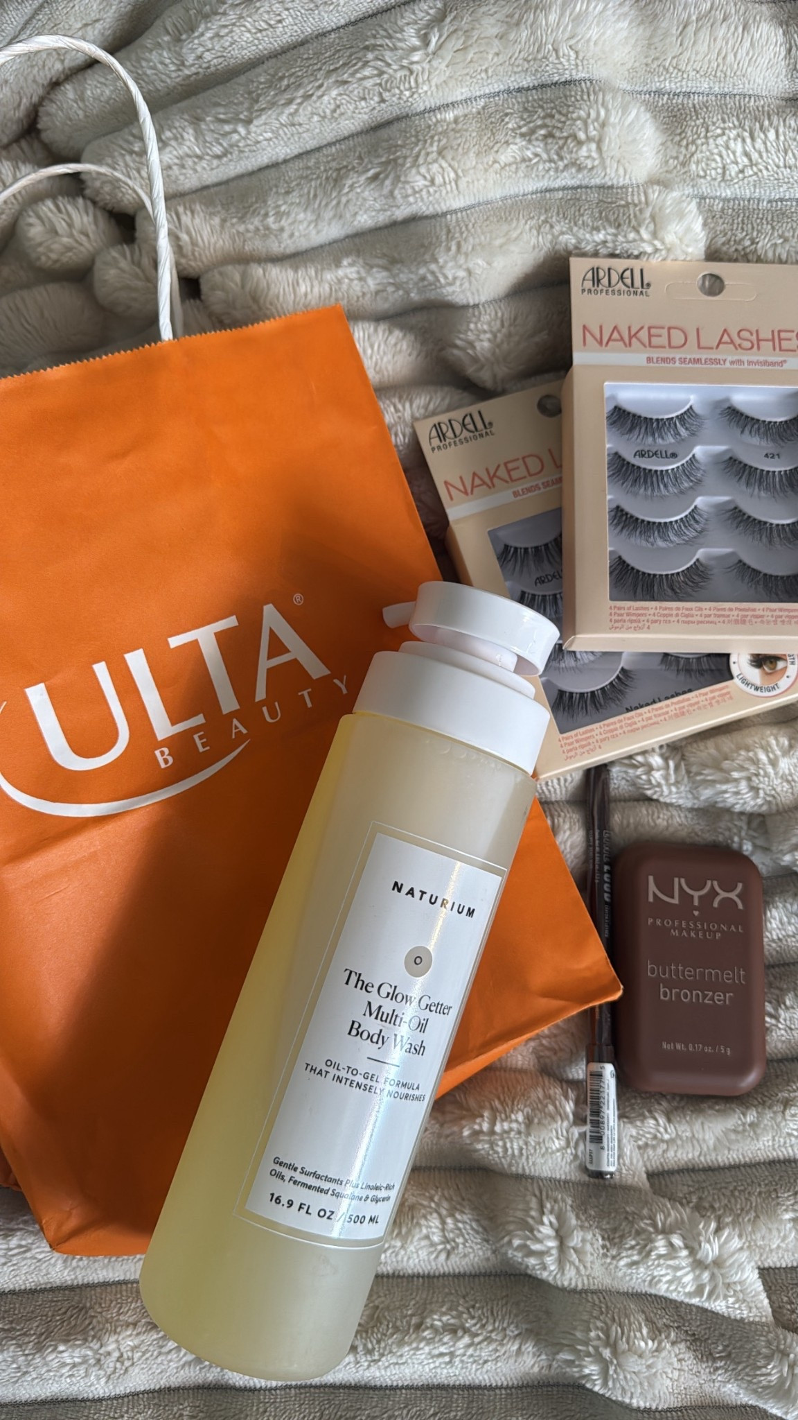 Ulta Beauty Haul - Makeup & Skincare Favorites
Stocked up on some beauty essentials at Ulta! Here’s what I picked up:
✨ Naturium The Glow Getter Multi-Oil Body Wash - love a good exfoliating body wash for smooth skin
✨ Ardell Naked Lashes (styles 421 & 424) - my go-to falsies for natural, everyday glam
✨ NYX Buttermelt Bronzer - affordable drugstore bronzer that blends like a dream
All products are linked below! Perfect for restocking your winter beauty routine.
#UltaHaul #UltaBeauty #ArdellLashes #NaturiumSkincare #NYXCosmetics #BeautyHaul #MakeupFavorites #DrugstoreMakeup #SkincareRoutine #FalseLashes #BodyWash #BronzerRecommendation #BeautyEssentials #AffordableBeauty #MakeupRecommendations

#LTKselfcare #LTKBeauty