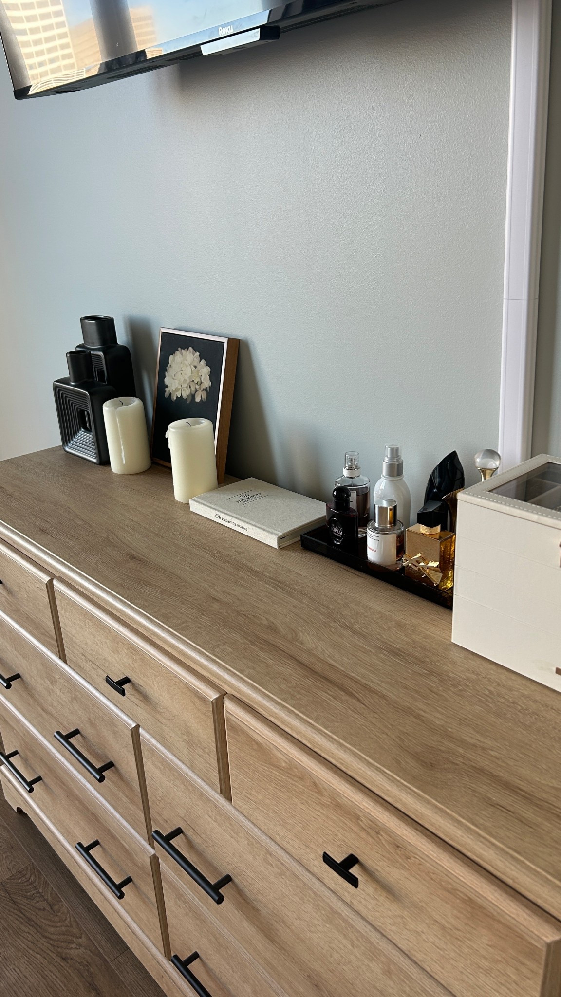 neutral dresser decor 🤎 #amazonhome #wooddresser #winterdecor #moderndecor #homedecor #neutralmodernstyle #dresserdecor

#LTKSeasonal