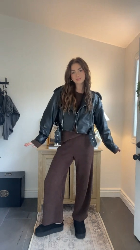 The coziest set ever 😍

#LTKwinter #LTKsale #LTKcanada