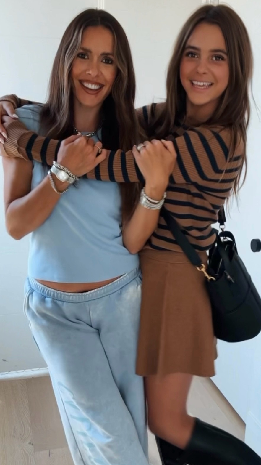 👗 She swears she has nothing to wear… but somehow my closet keeps shrinking.
Count 1: guilty.
Count 2: guilty.
Count 3: guilty.
Verdict = 100% guilty 🤣

#LTKunder50 #OOTD #StyleForLess #WardrobeSwap #FashionReel #TrendingReels #LTKfinds #ShopMyCloset #FashionHumor #LTKinfluencer #LTKmom

#LTKFamily #LTKStyleTip #LTKFindsUnder50