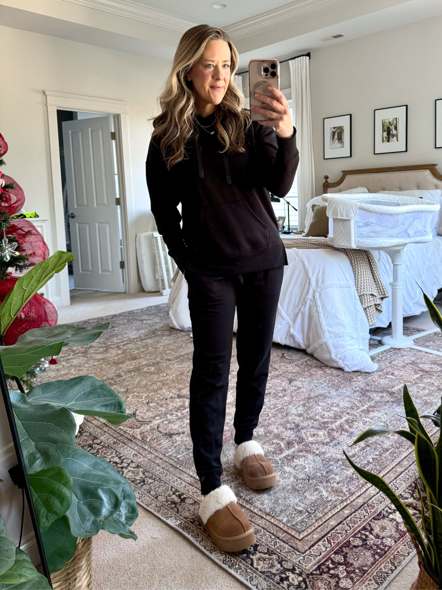 I got this set last year from Walmart and I love it. Incredibly comfortable and so soft. Not to mention so affordable. The quality is far above the price. I am wearing an extra small on the top and I sized up to a small in the medium for a looser fit

Postpartum outfit , postpartum style, Walmart set, Walmart fall fashion, jogger set, Walmart travel outfit

#LTKBaby #LTKFindsUnder50 #LTKTravel