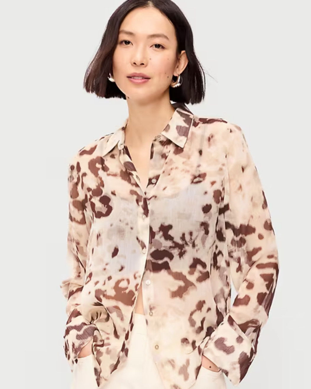 ⁠this $27 chiffon sheer button down from @oldnavy is a nod to cow print in a subtle way & I love it!

#LTKWorkwear #LTKSaleAlert