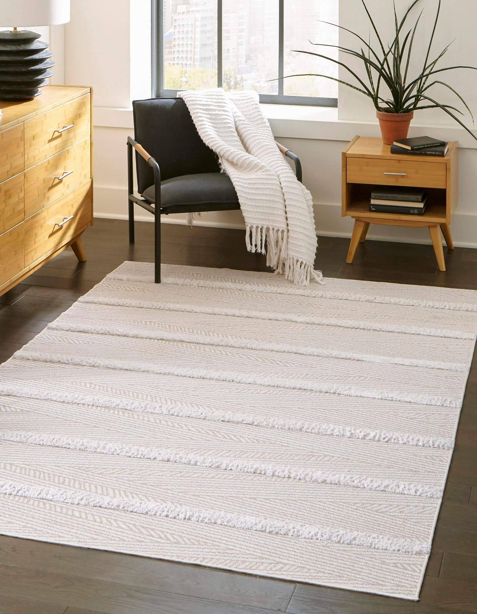 Rugs.com Sabrina Soto Casa Collection Rug – 5' x 8' Beige High Rug Perfect for Bedrooms, Dining Rooms, Living Rooms | Amazon (US)