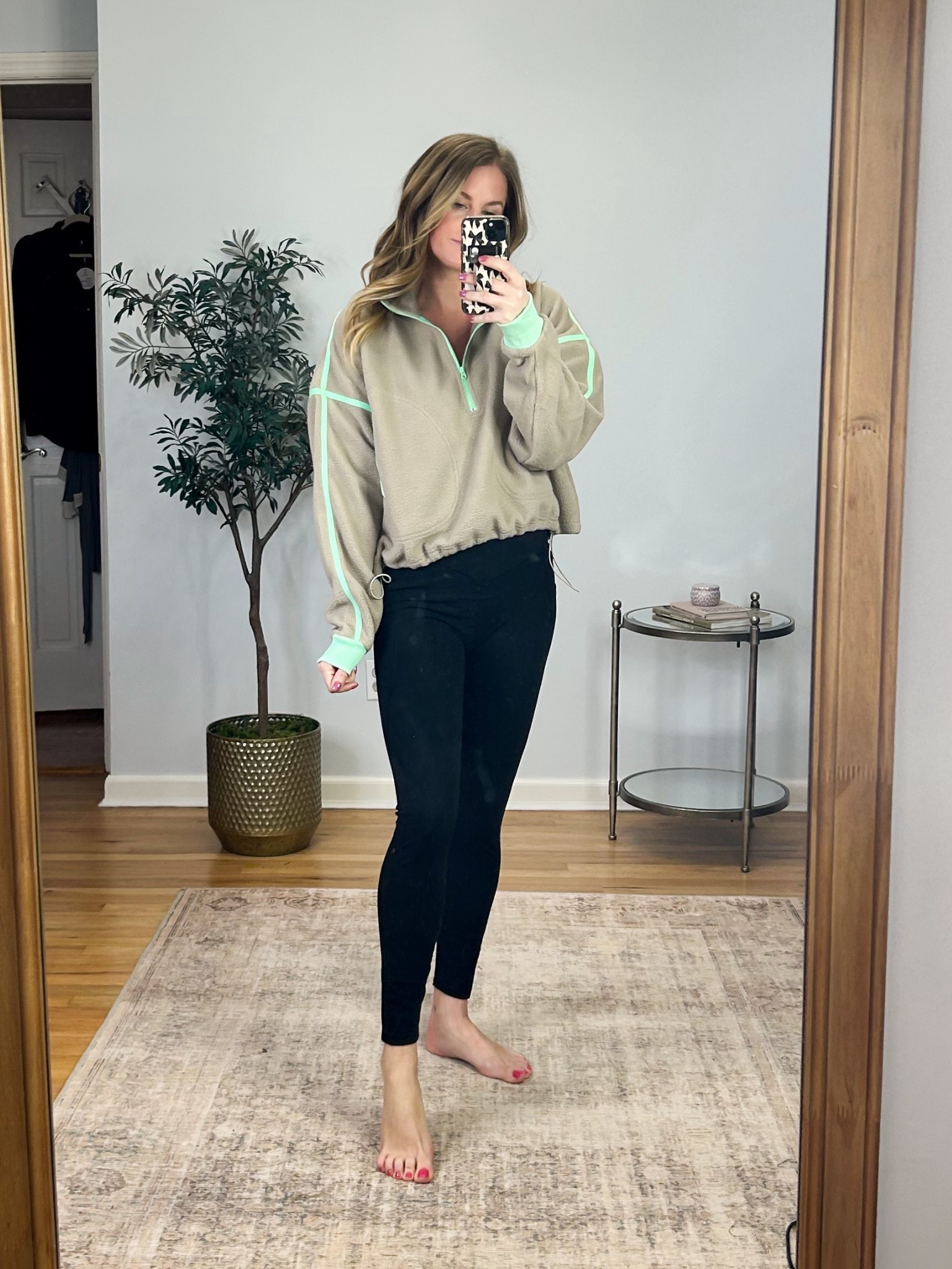 Loving the fun contrast details  of this fleece! Available in 15 colors! Wearing size medium in the fleece and medium in the leggings! 

#LTKActive #LTKSeasonal #LTKSaleAlert