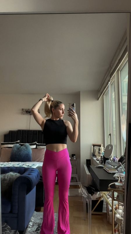 ALIGN ALTERNATIVE ACTIVEWEAR UNDER $40

Love these new crossover wrap style flare yoga pants. They’re super buttery and don’t pill after continuous wear. 

I’m wearing a size XS which is equivalent to a Lululemon size 4. They come in tons of colors and multiple inseam lengths for every height!

Workout style, activewear set, gym outfit

#LTKVideo #LTKfitness