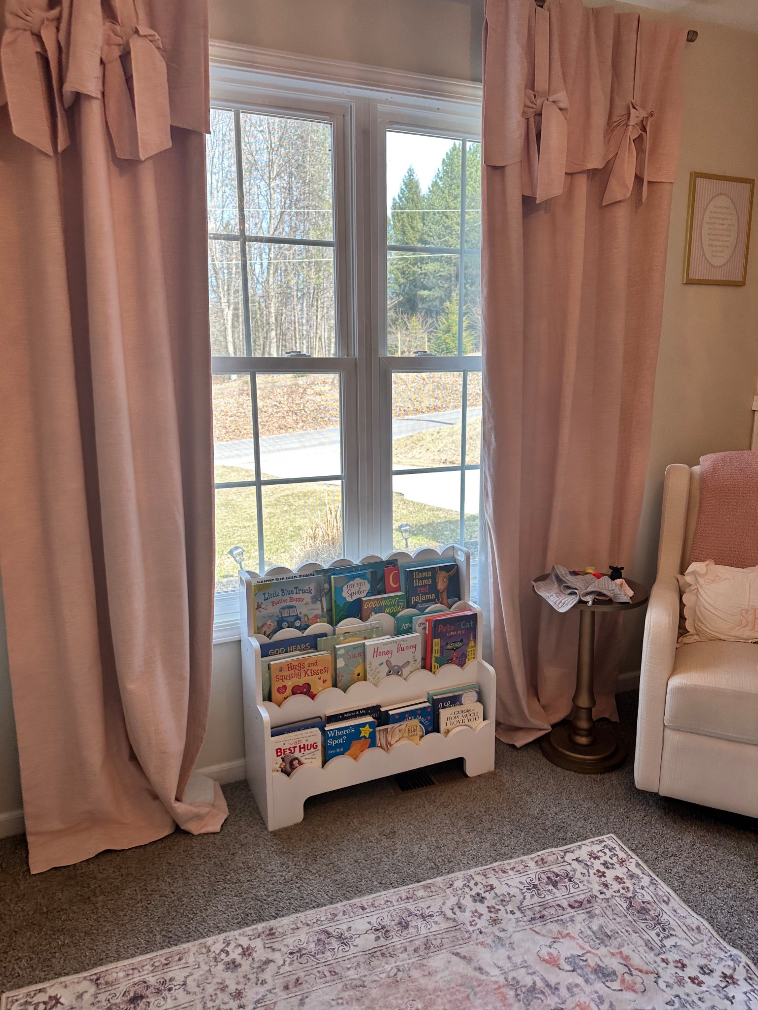 obsessed with savannahs new bookshelf!! 

#LTKHome #LTKFamily #LTKKids