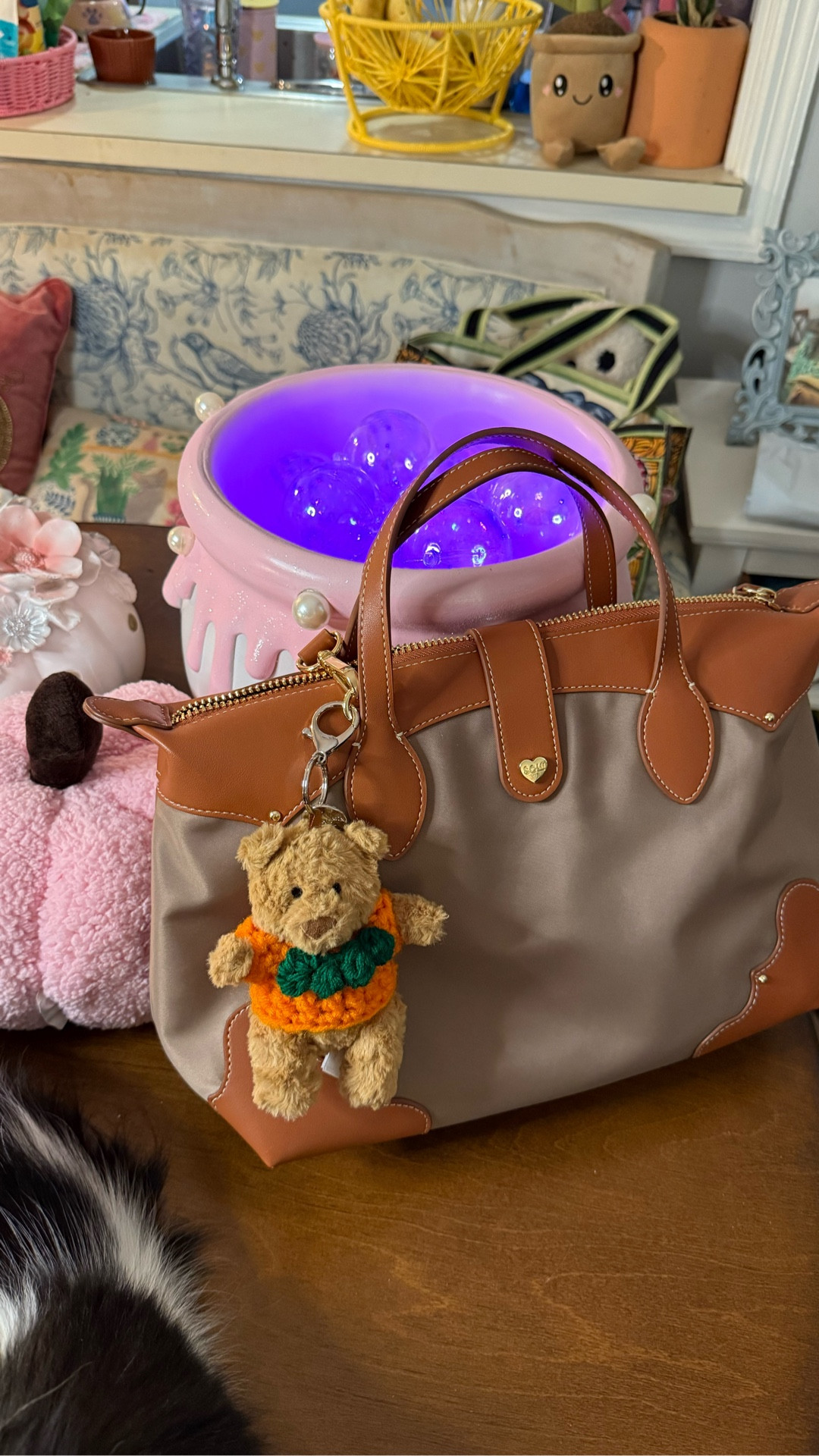 Stoney Clover bag with Halloween Jellycat bag charm 🎃 

#LTKItBag #LTKHalloween #LTKSeasonal
