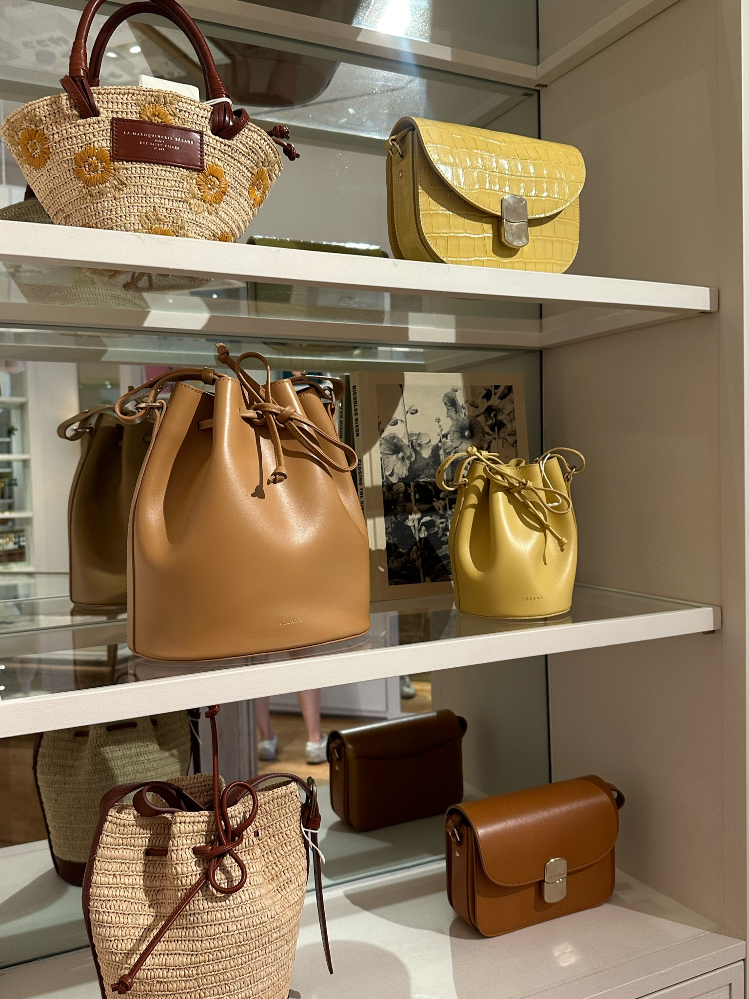 Gal bags for the IT girl 


Fall bags, IT bag, bucket bag, raffia bag, sezane, croc bag, shoulder bag, tote bag 

#LTKSeasonal #LTKItBag #LTKWorkwear