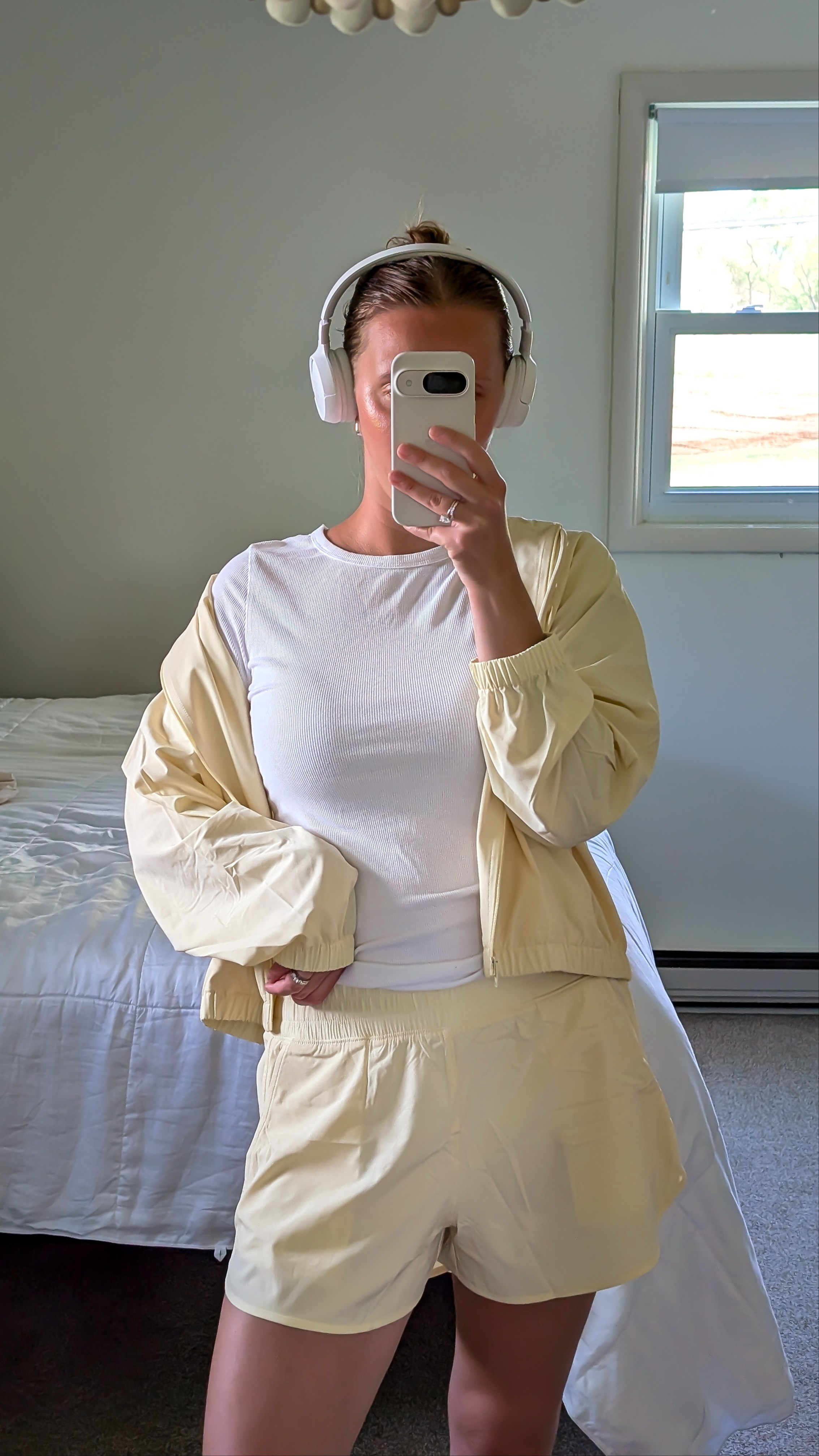 Gapfit outfit in better yellow.   Size medium, in 5'7

#LTKootd #LTKfitnessgoals #LTKTravel