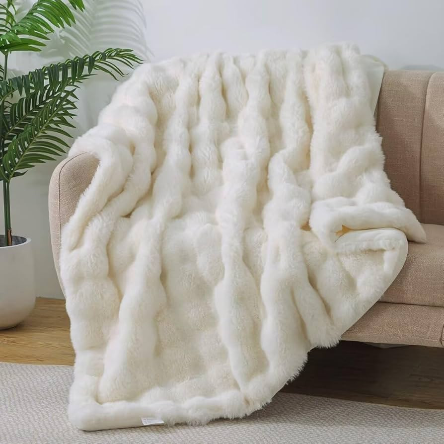 Wajade Luxury Fluffy Rabbit Fur Throw Blanket Super Soft Faux Fur Blanket Warm Fuzzy Large Blanke... | Amazon (UK)