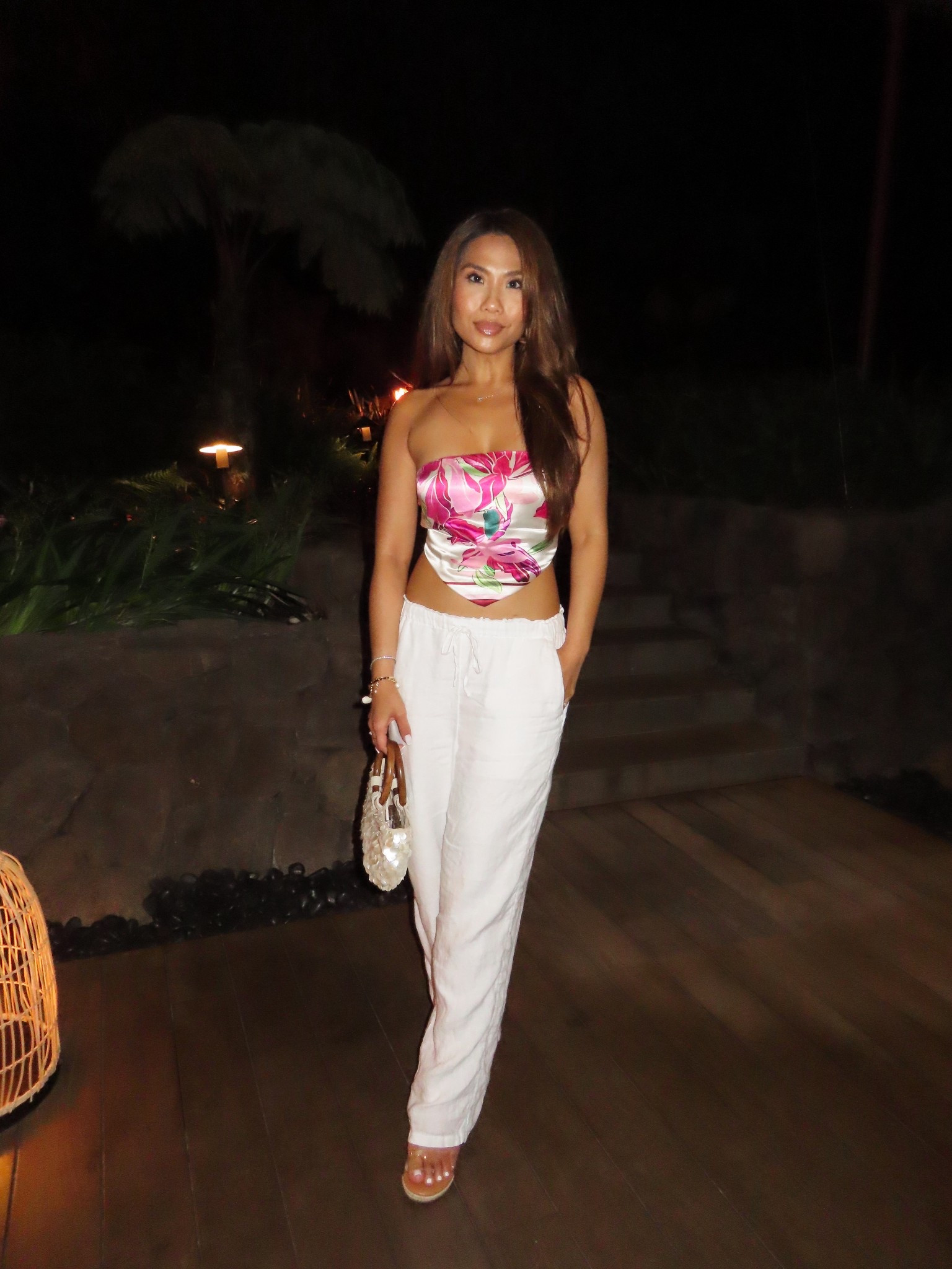 Linen pants restocked! One of my fav vacay looks! 

Sizing:
Top - tts, xs
Linen pants - tts, xs classic
Wedges - sized up 1/2 size 

#LTKPetite