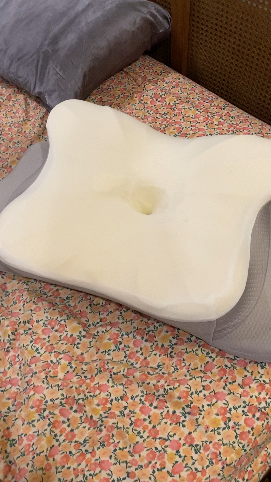 This spine-alignment pillow has changed my life!! I purchased it last February & have noticed a HUGE change in my tension headaches & migraines & quality of sleep. TikTok convinced me & im so thankful!!

Regularly $43.99
Currently $19.99
Use code 50F3PVHB

#LTKSaleAlert #LTKHome #LTKFindsUnder50