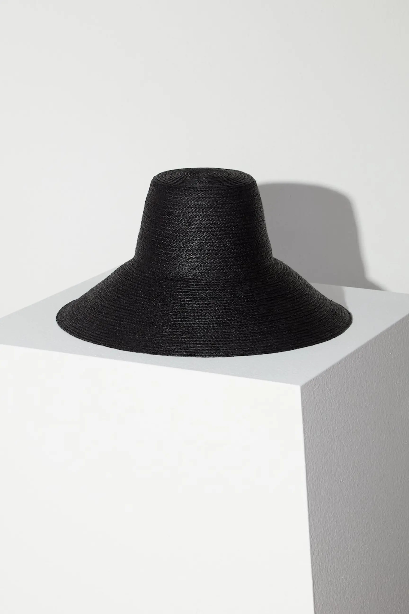 Janine | Janessa Leone