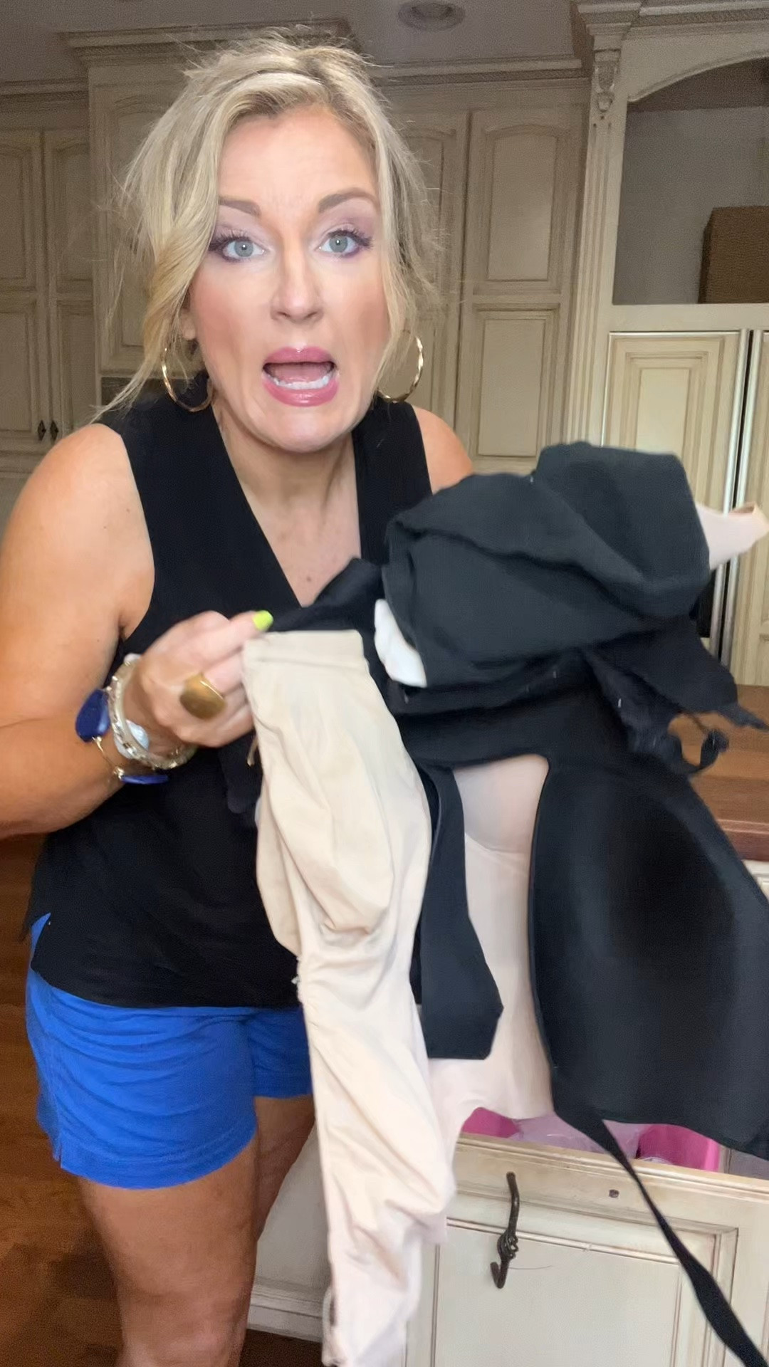 I’m throwing away all my bras for these two styles…my everyday bra and my strapless bra.  Neither have wires and are so comfortable!

#LTKOver40 #LTKMidsize #LTKPlusSize